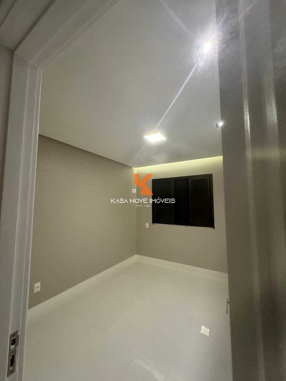 Apartamento à venda com 3 quartos, 95m² - Foto 15