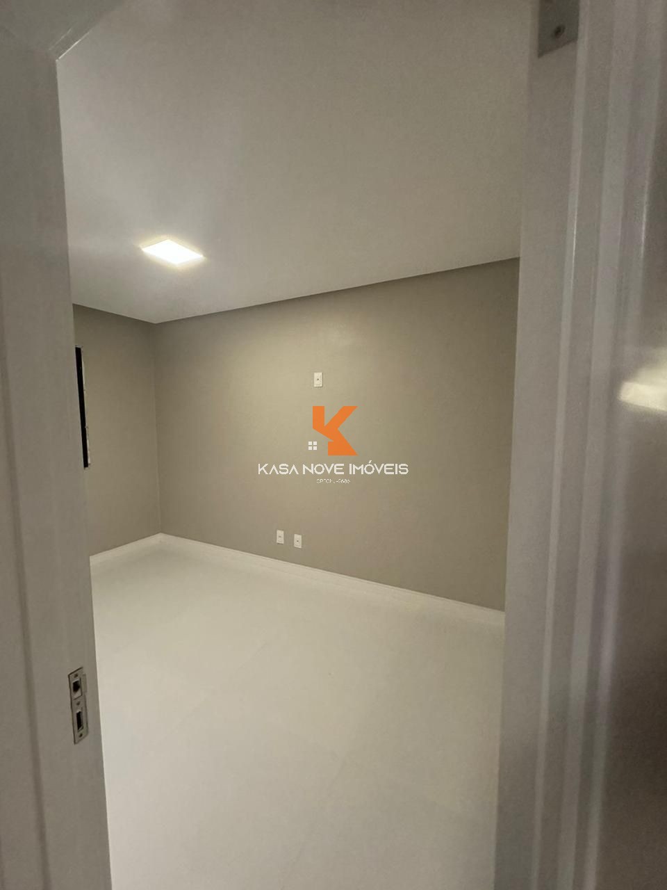 Apartamento à venda com 3 quartos, 95m² - Foto 13