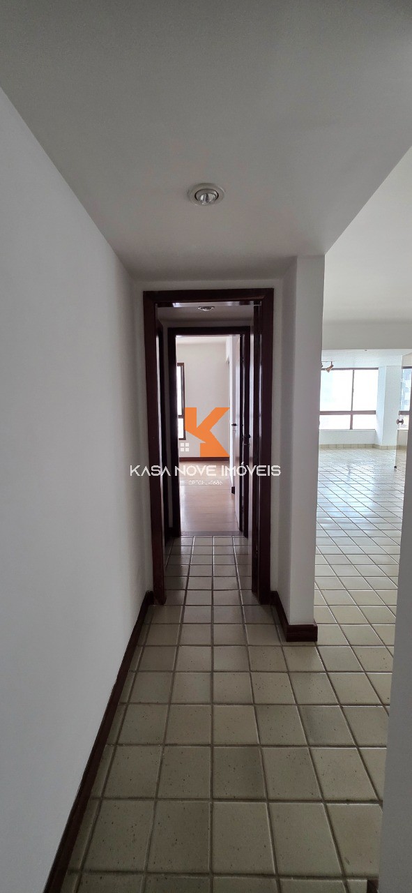 Apartamento para alugar com 3 quartos, 319m² - Foto 9