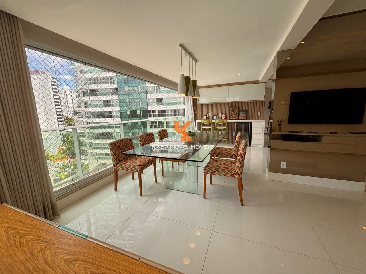 Apartamento, 3 quartos, 187 m² - Foto 2