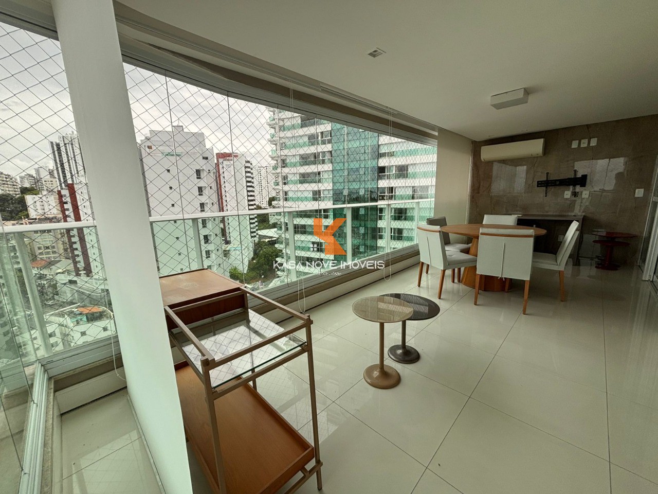 Apartamento, 3 quartos, 187 m² - Foto 2