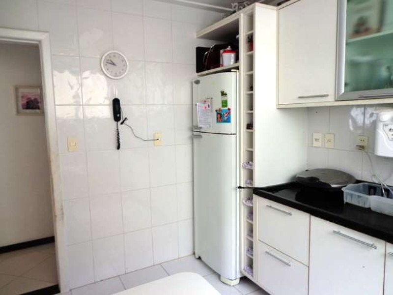 Apartamento à venda com 3 quartos, 120m² - Foto 19