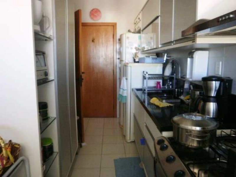 Apartamento à venda com 3 quartos, 85m² - Foto 11