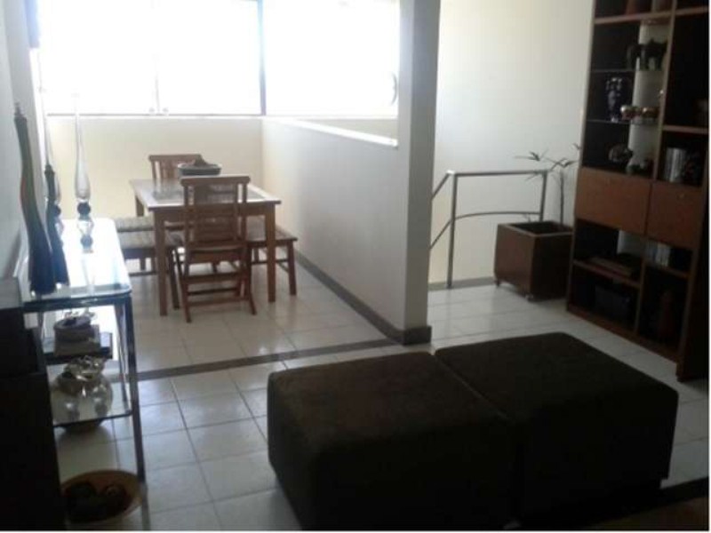 Cobertura à venda com 3 quartos, 240m² - Foto 3