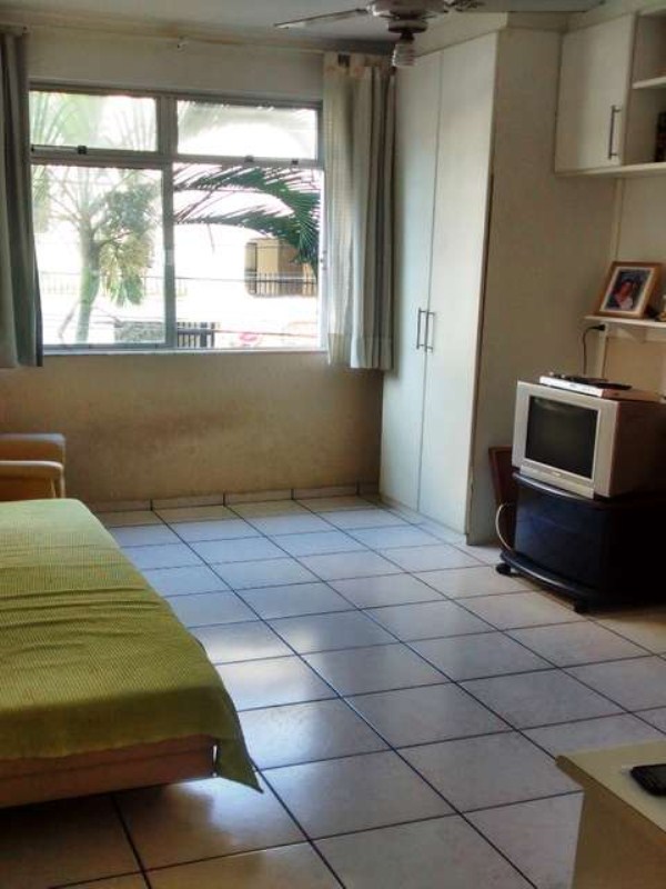 Apartamento à venda com 4 quartos, 240m² - Foto 6