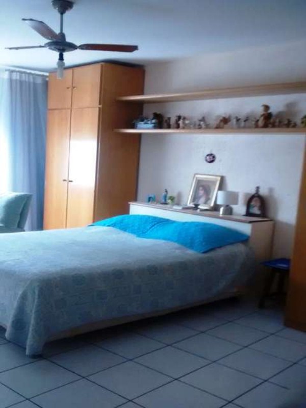 Apartamento à venda com 4 quartos, 240m² - Foto 9