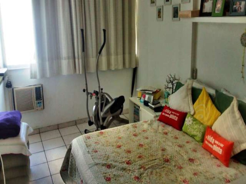 Apartamento à venda com 4 quartos, 240m² - Foto 12