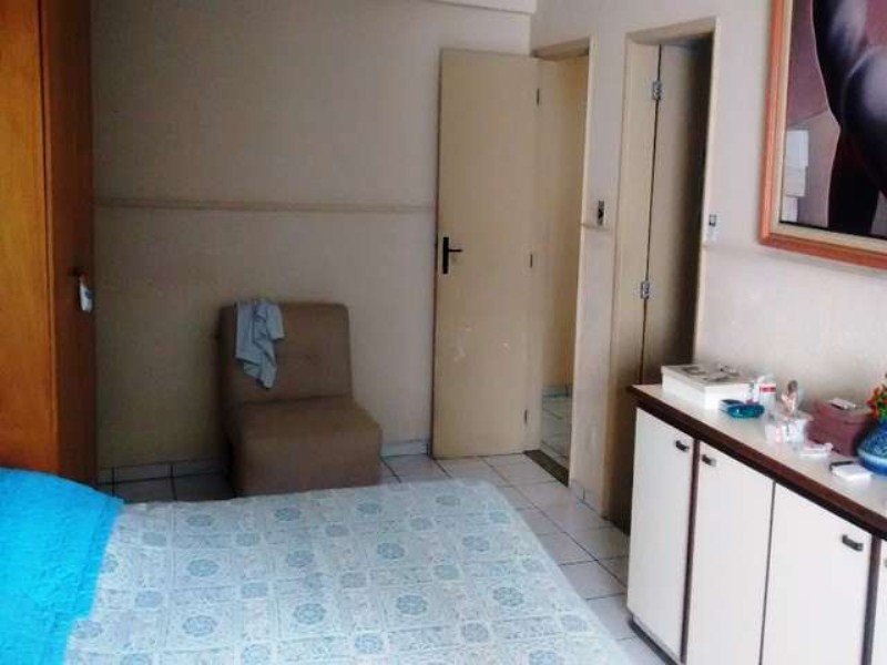 Apartamento à venda com 4 quartos, 240m² - Foto 16