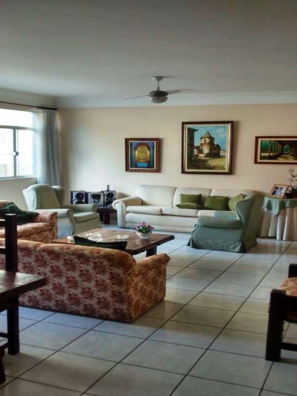 Apartamento, 4 quartos, 240 m² - Foto 1