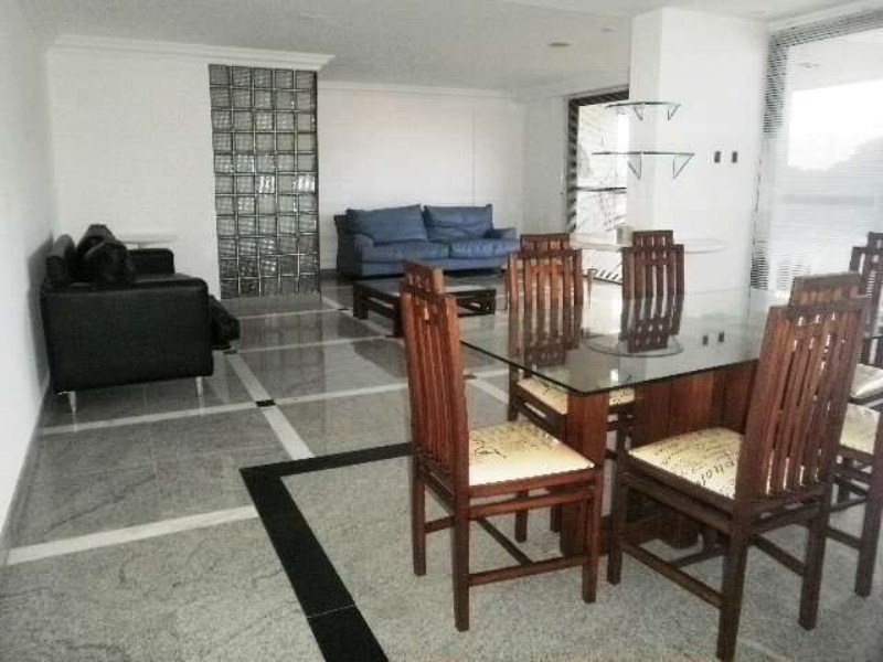 Apartamento à venda com 3 quartos, 150m² - Foto 3