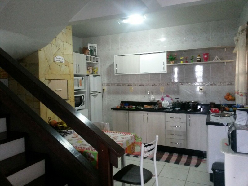 Sobrado à venda com 3 quartos, 100m² - Foto 3