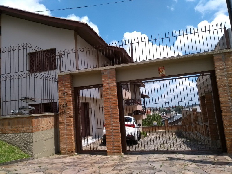 Casa à venda com 3 quartos, 120m² - Foto 1