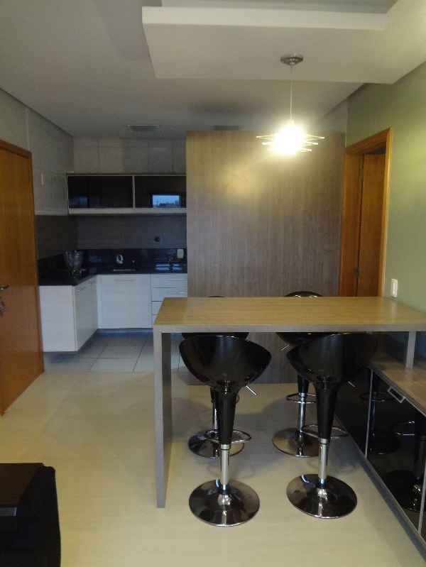 Apartamento à venda com 2 quartos, 91m² - Foto 2