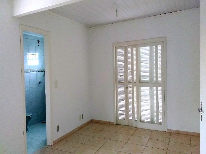 Casa à venda com 5 quartos, 209m² - Foto 3