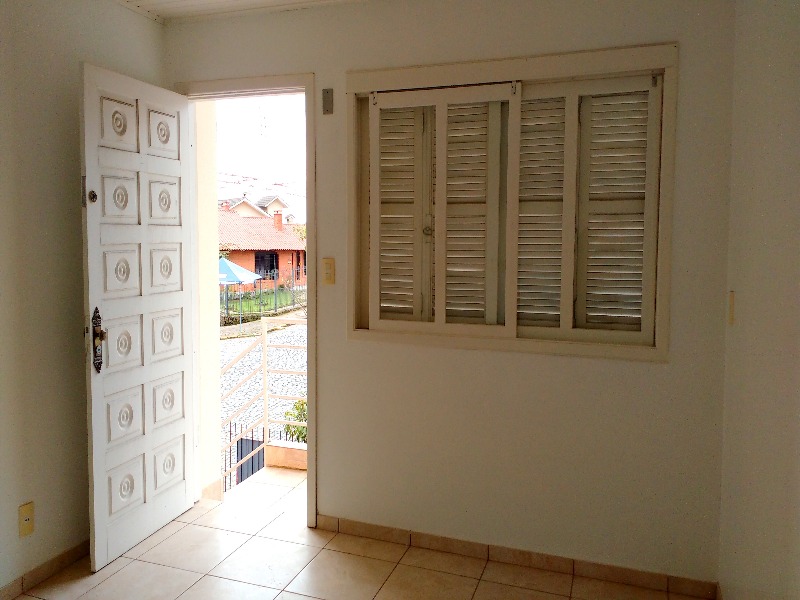 Casa à venda com 5 quartos, 209m² - Foto 8