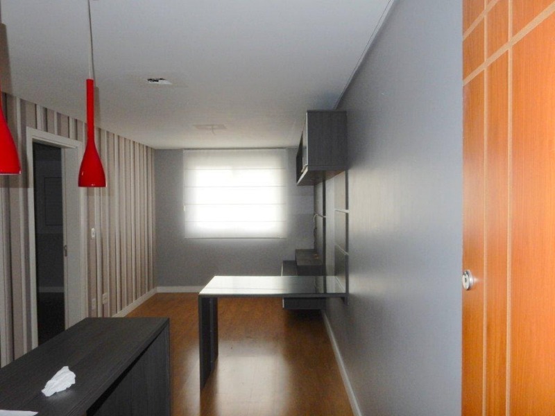 Apartamento à venda com 1 quarto, 40m² - Foto 2