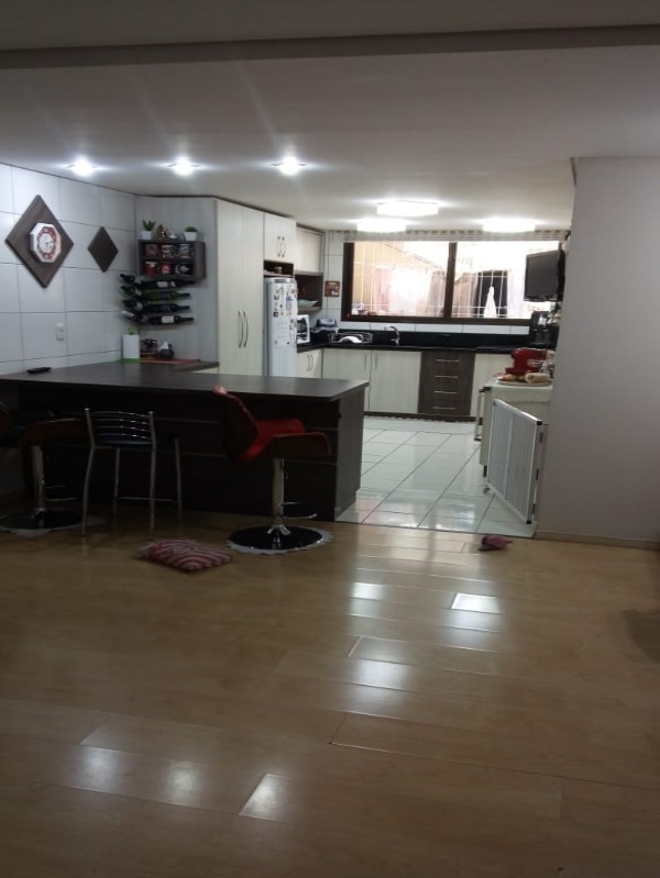 Apartamento à venda com 3 quartos, 151m² - Foto 2