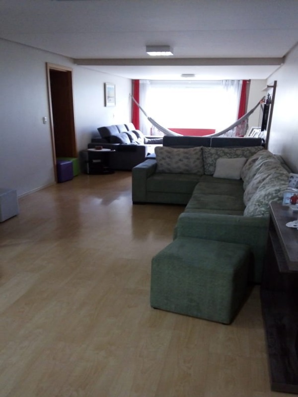 Apartamento à venda com 3 quartos, 151m² - Foto 7