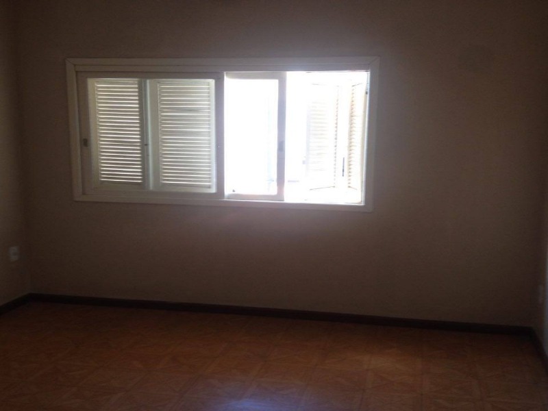 Casa à venda com 4 quartos, 300m² - Foto 9