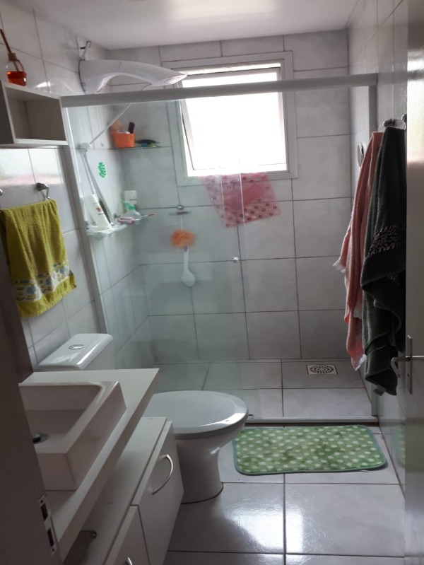 Apartamento à venda com 2 quartos, 63m² - Foto 2