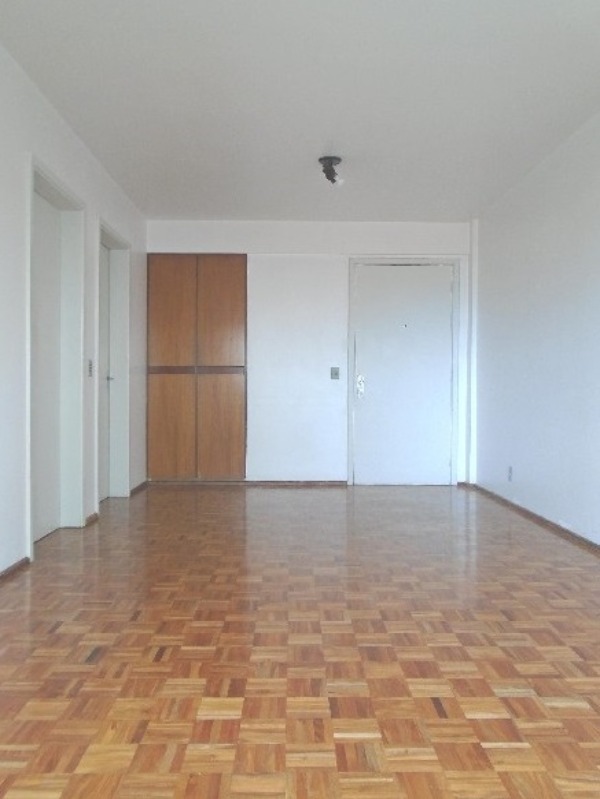 Apartamento à venda com 2 quartos, 80m² - Foto 2