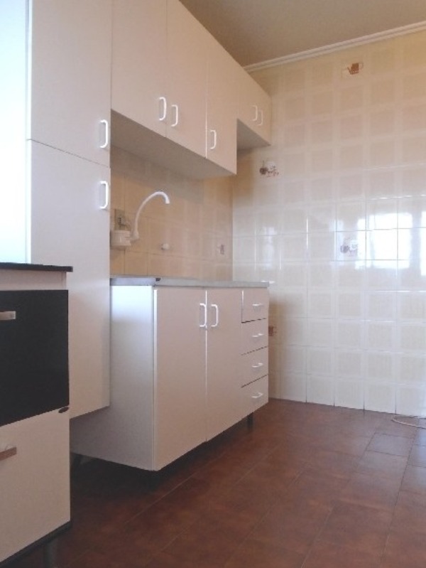 Apartamento à venda com 2 quartos, 80m² - Foto 4