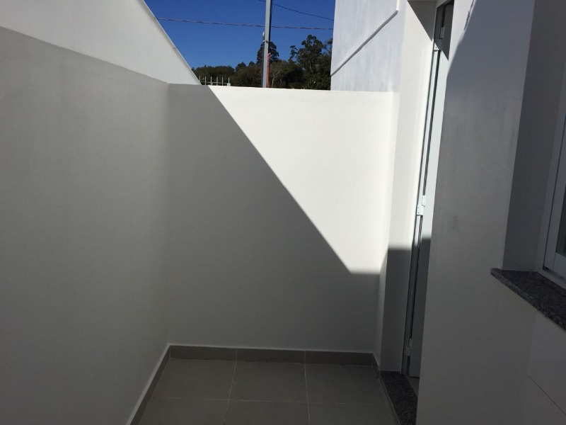 Casa à venda com 2 quartos, 56m² - Foto 2