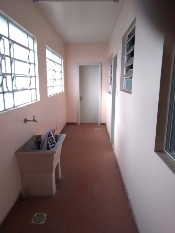 Apartamento para alugar com 2 quartos, 75m² - Foto 8