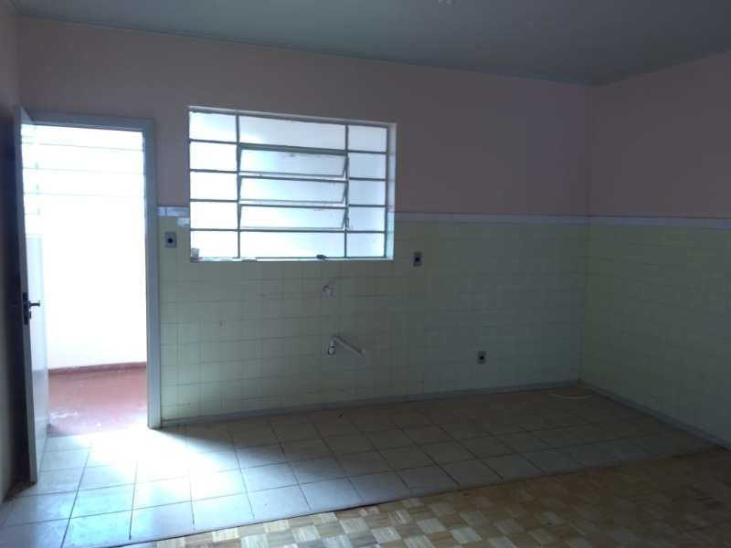 Apartamento para alugar com 2 quartos, 75m² - Foto 11