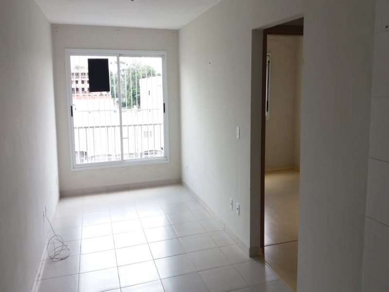 Apartamento à venda com 2 quartos, 48m² - Foto 2