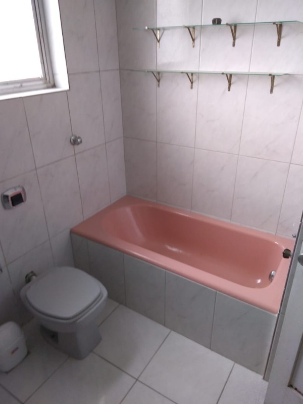 Apartamento à venda com 4 quartos, 185m² - Foto 2