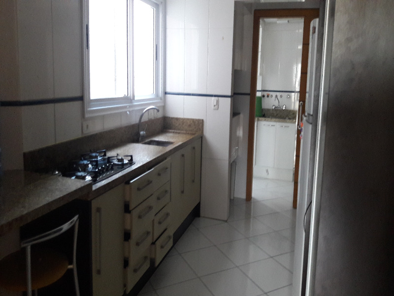 Apartamento à venda com 3 quartos, 98m² - Foto 5