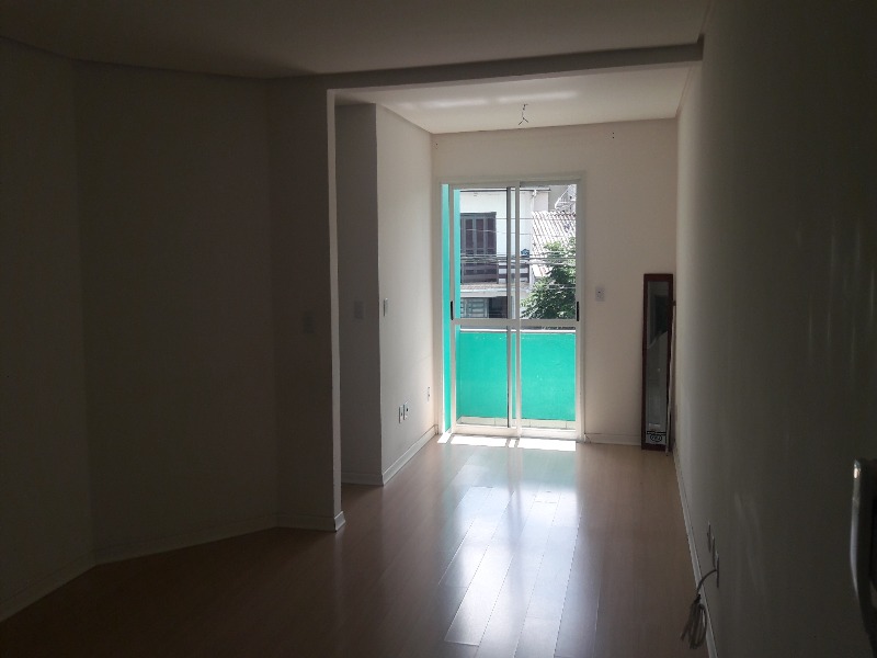 Apartamento à venda com 2 quartos, 67m² - Foto 3