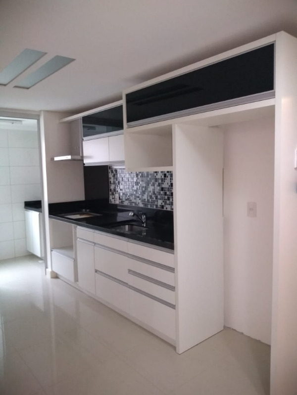 Apartamento à venda com 2 quartos, 67m² - Foto 9