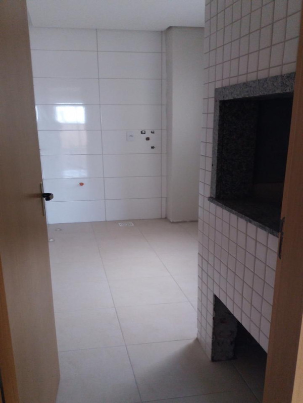 Apartamento à venda com 2 quartos, 84m² - Foto 4