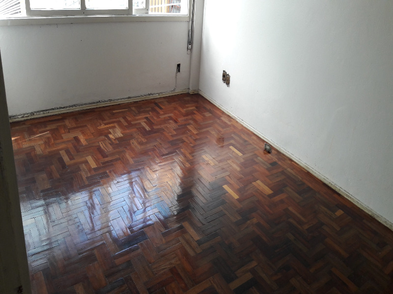 Apartamento à venda com 3 quartos, 85m² - Foto 3