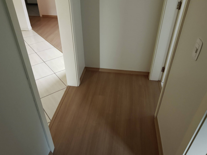 Apartamento à venda com 2 quartos, 63m² - Foto 11