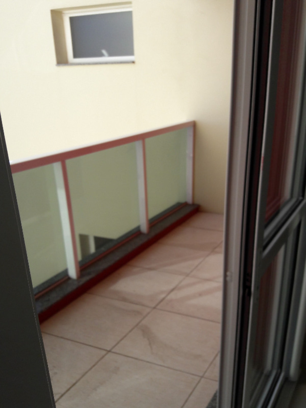 Apartamento à venda com 2 quartos, 85m² - Foto 3