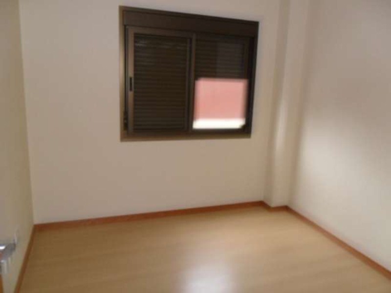 Apartamento à venda com 2 quartos, 92m² - Foto 2