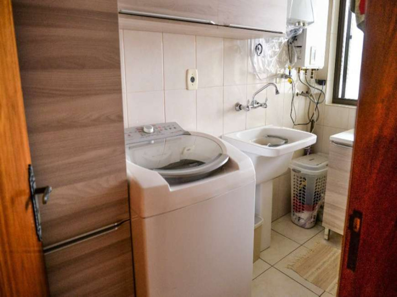 Apartamento à venda com 2 quartos, 99m² - Foto 7