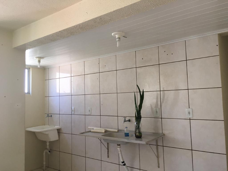 Apartamento à venda com 2 quartos, 42m² - Foto 4