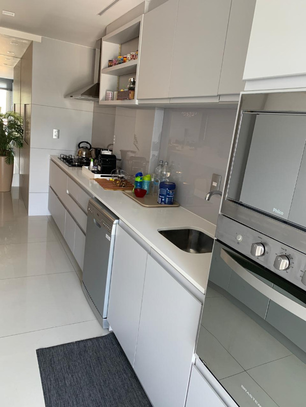 Apartamento à venda com 3 quartos, 177m² - Foto 19