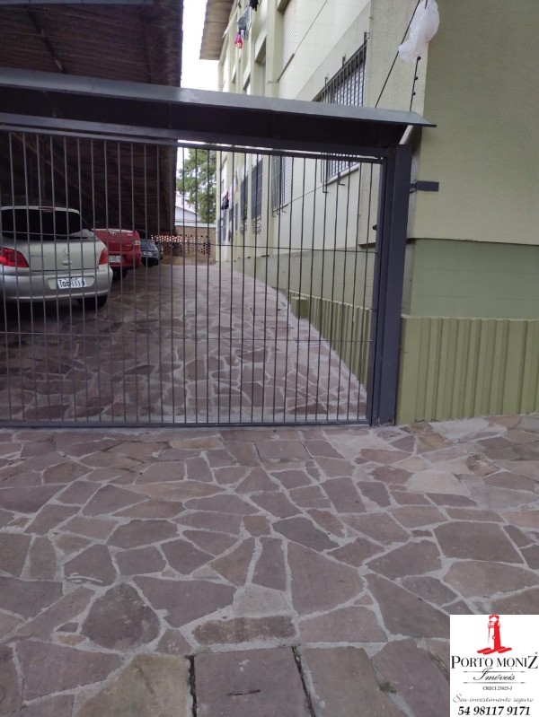 Apartamento à venda com 2 quartos, 70m² - Foto 2