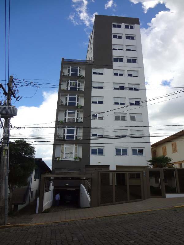 Apartamento à venda com 3 quartos, 124m² - Foto 2