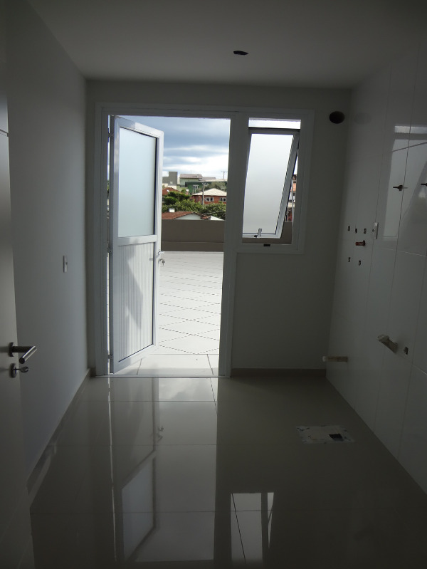 Apartamento à venda com 3 quartos, 124m² - Foto 17