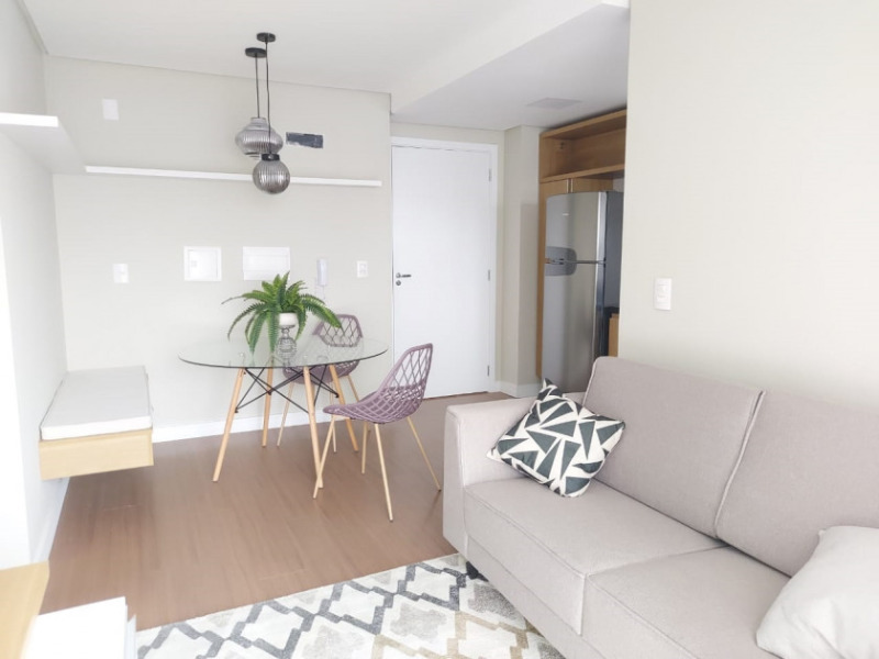 Apartamento à venda com 2 quartos, 55m² - Foto 27