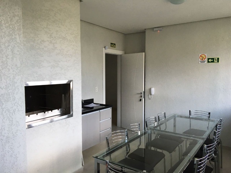 Apartamento à venda com 3 quartos, 149m² - Foto 2