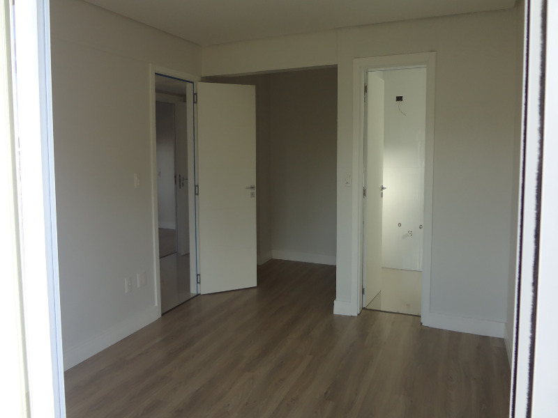 Apartamento à venda com 3 quartos, 149m² - Foto 18