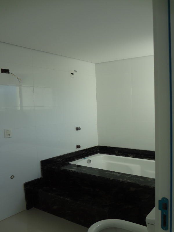 Apartamento à venda com 3 quartos, 149m² - Foto 19