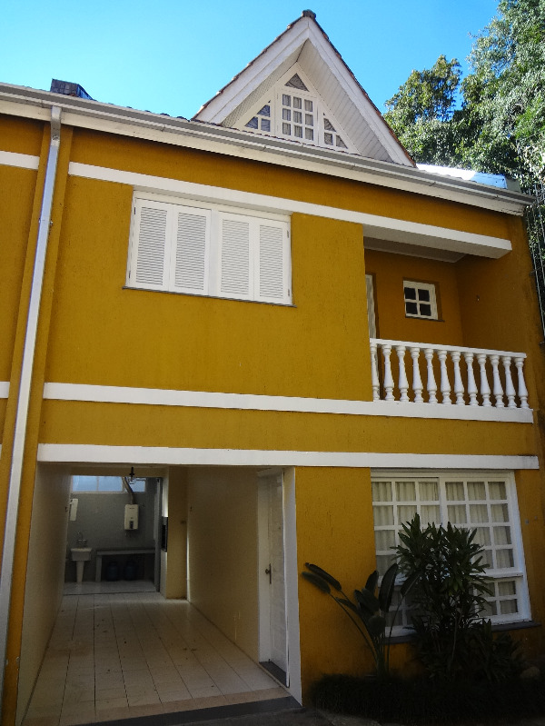 Casa à venda com 3 quartos, 154m² - Foto 1